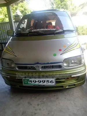 Nissan Serena 1993