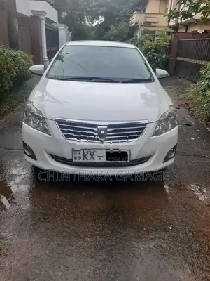 Toyota Premio 2013