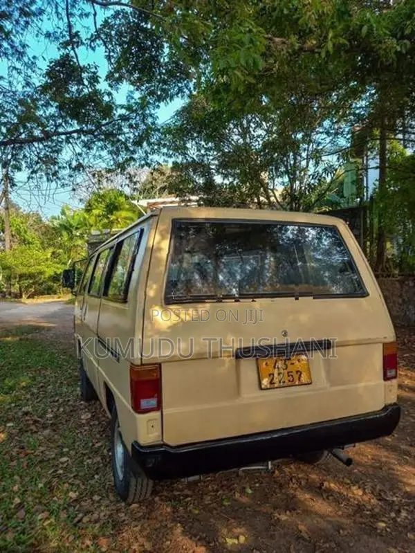 Mitsubishi Delica 1980