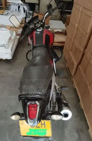 Bajaj V15 2016