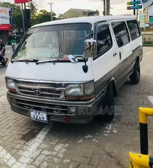 Toyota Dolphin LH113 1991