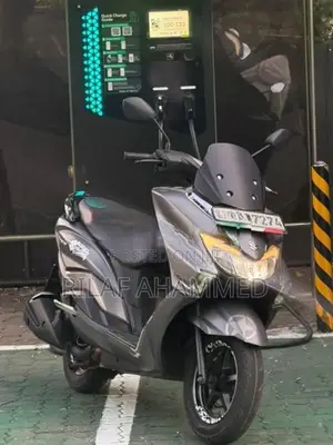 Suzuki Burgman 2018