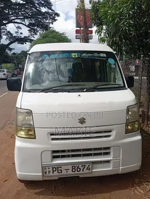 Suzuki Every 2011