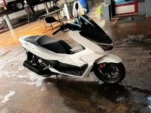 Honda PCX160 2025