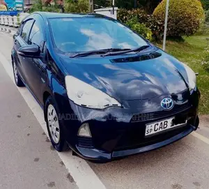 Toyota Aqua 2013