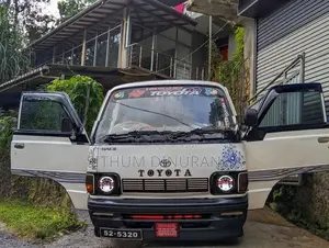 Toyota LH30 1980