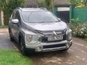 Mitsubishi Xpander Cross 2020