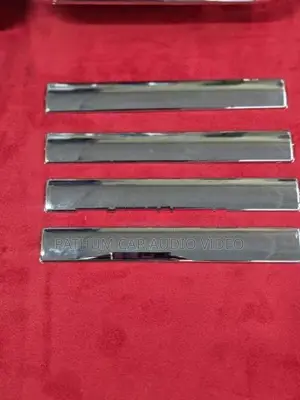 DA64 Every Door Handle Nickel Set