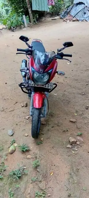 Bajaj Pulsar 180 2010