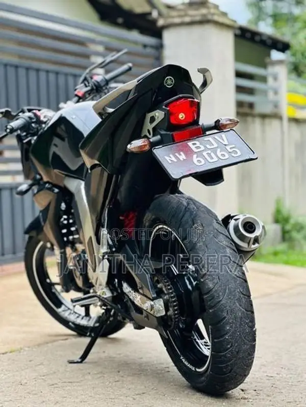Yamaha FZs V2 2025