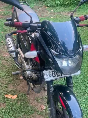 Bajaj Pulsar 150 2017