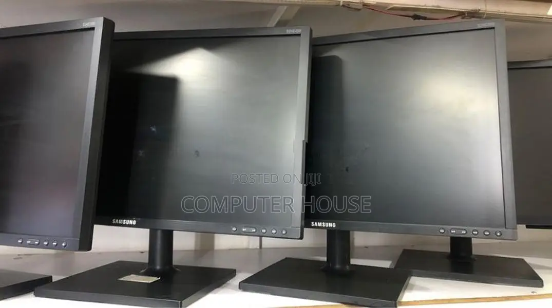 Samsung 24” LED Monitor