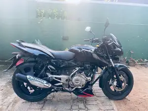 Bajaj Pulsar 150 2011
