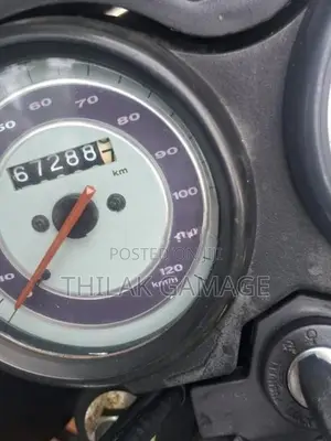 Bajaj Platina 100 2015