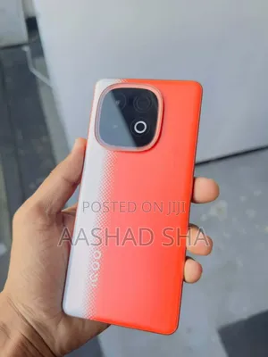 iQOO 11 256 GB Orange