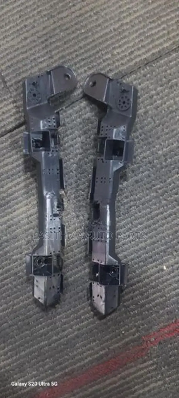 Vezel Front Bumper Retainer (2024)