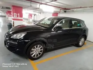 Porsche Cayenne Full Options 2012