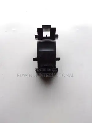 Toyota Aqua NHP10 Door Switch