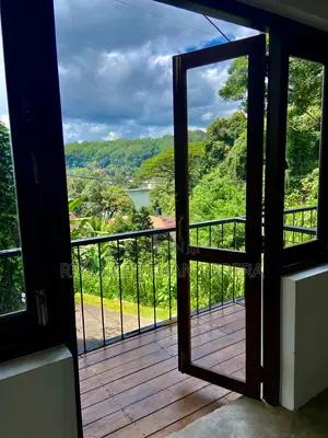 Furnished 8bdrm House in Kandy City for sale