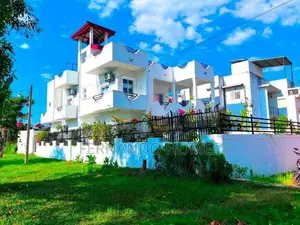 3 Storied Modern House with 16P Land Sale Negombo
