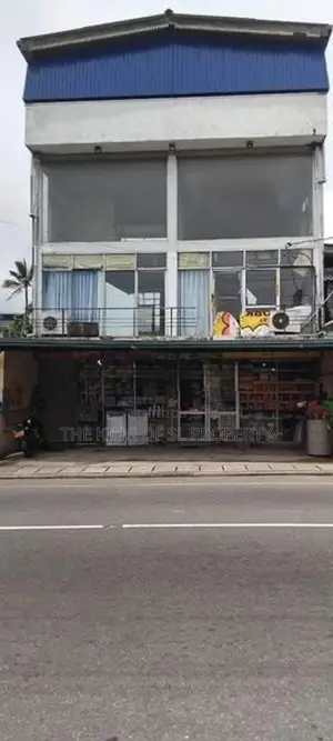 Building for sale in Kotte