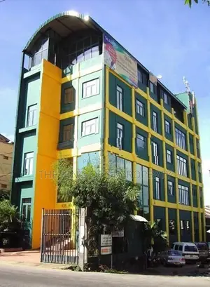 Building for sale in Kotte