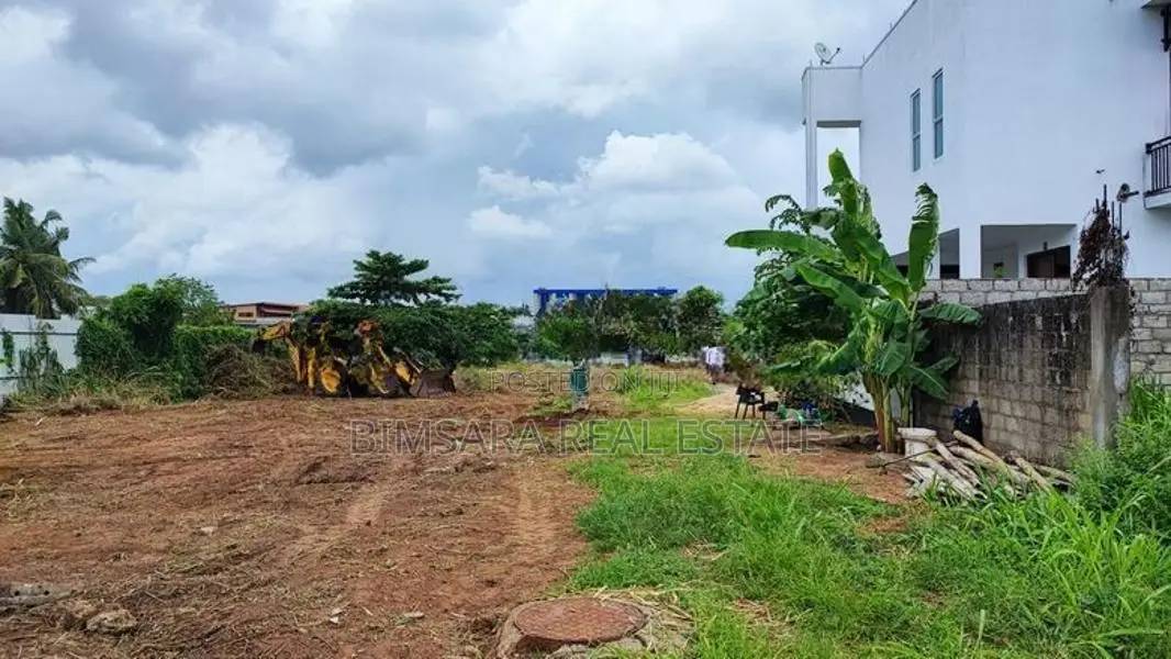 14P Bare Land for Sale in St. Mary's Lane, Colombo 15. (SL 14490)