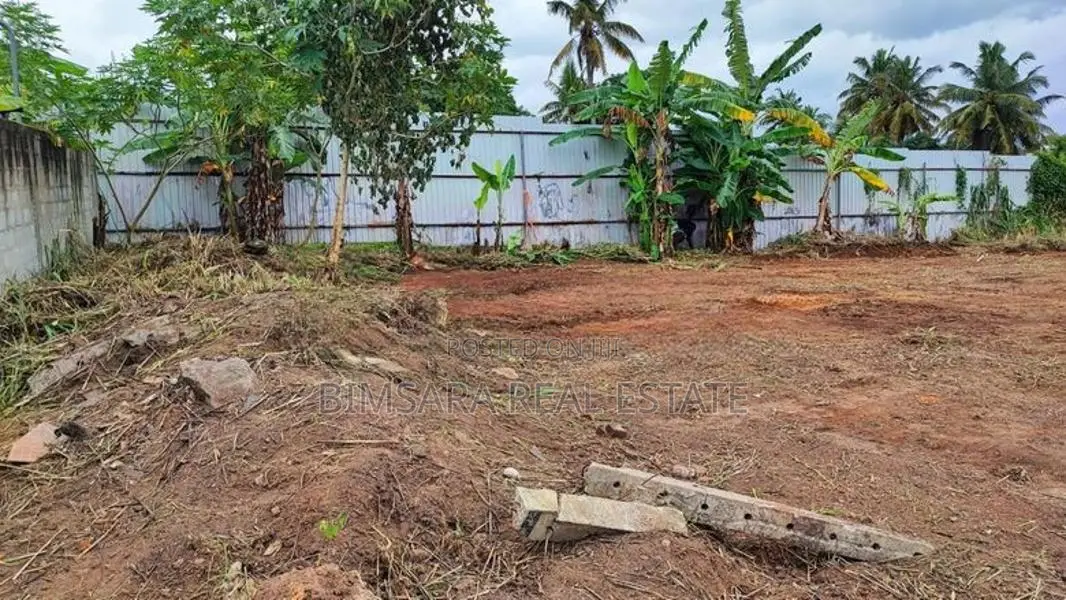 14P Bare Land for Sale in St. Mary's Lane, Colombo 15. (SL 14490)