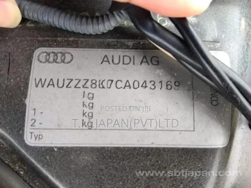 AUDI A4 FRONT GRILL