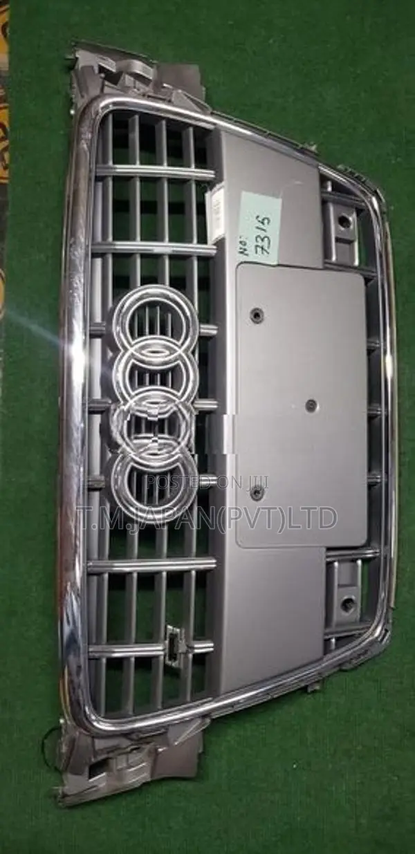 AUDI A4 FRONT GRILL