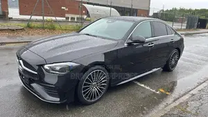 Mercedes Benz C200 AMG Premium Plus 2025