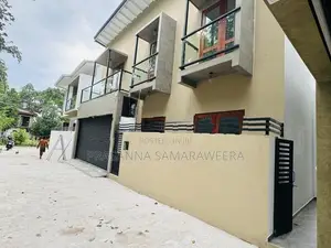 Brand New solid super luxury 2 Story House-piliyandala city