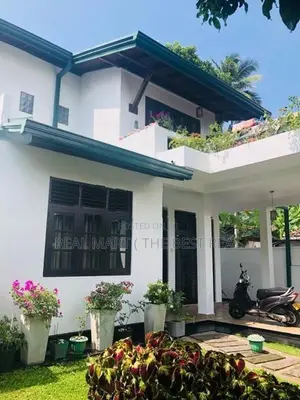 Panadura : 4BR (20P) Luxury House for Sale in Gorakana