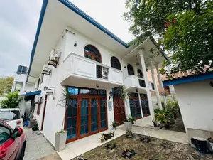 02 Story Luxury House With 15.05 P Sale At Malwatha Rd Dehiwala
