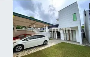Luxury 4 Bedroom House for Sale Athurugiriya