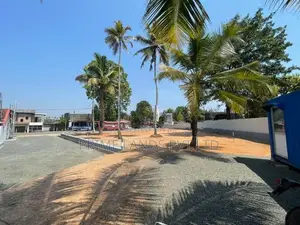 kurunegala දඹුලු පාරට මුහුණලා ඇති ඉඩම