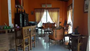 Peradeniya 2 Storey Unfurnishef House for Sale (S127)
