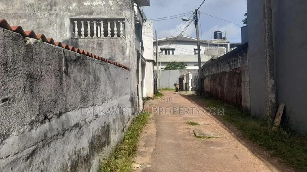 Colombo 05 Kirulapone Avenue 10 Perches Rectangular Land for Sale