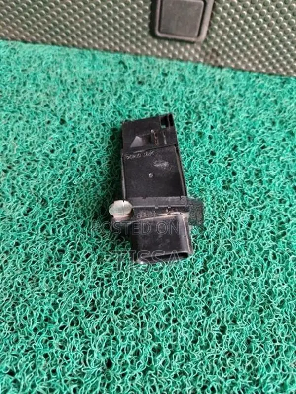 Nissan X Trail T31 Air Flow Sensor