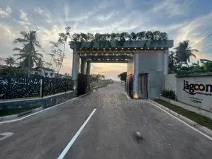 8.1P Prestigious Lagoon-View Residential Land for Sale in Katunayake