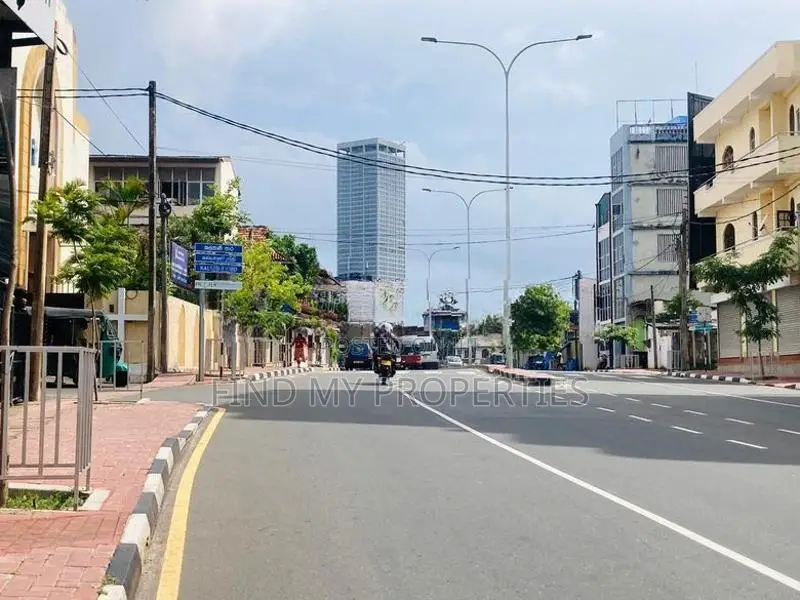 Land For Sale in Colombo 06