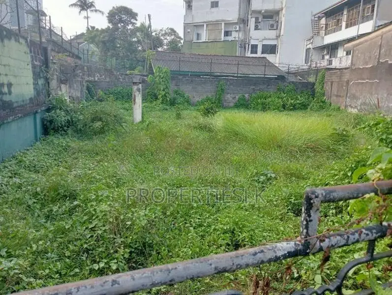 Colombo 8 Prime Location 16.2 perches Land For sale