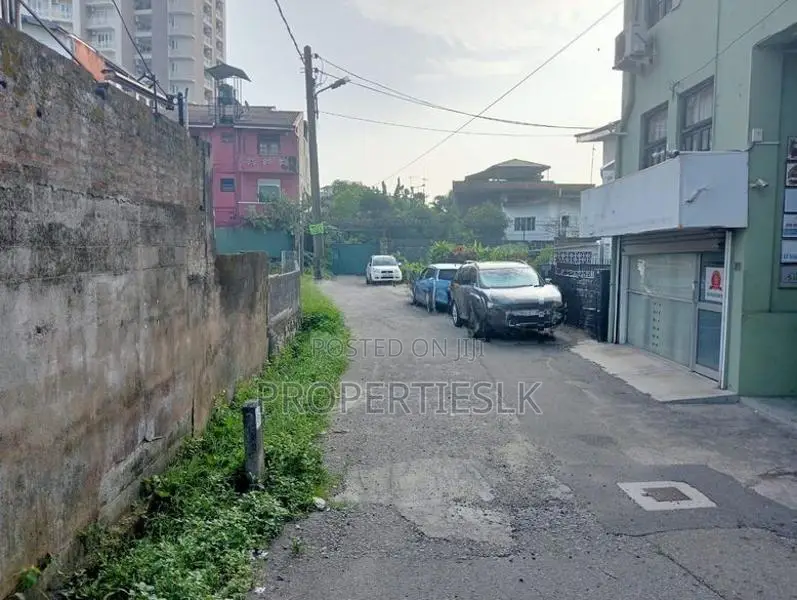 Colombo 8 Prime Location 16.2 perches Land For sale