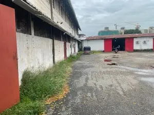 Warehouse for sale in Colombo-13