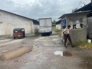 Warehouse for sale in Colombo-13