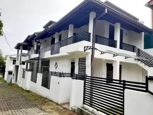 (AFA697) 02 Story House With 7.5 P Sale At Madiwela Kotte