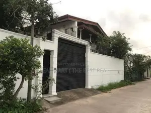 Kaduwela : 5 A/C BR (11P) Luxury Solar House for Sale at Housing Schem