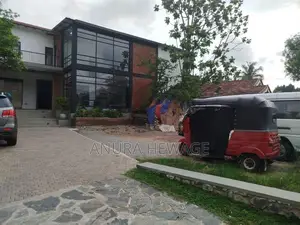 ජා ඇල පිහිටි නවීන කාර්යාල ගොඩනැගිල්ලක් විකිණීමට ඇත. (JEOB001S)