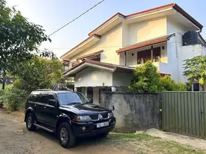Two Storied House in Padukka Meepe