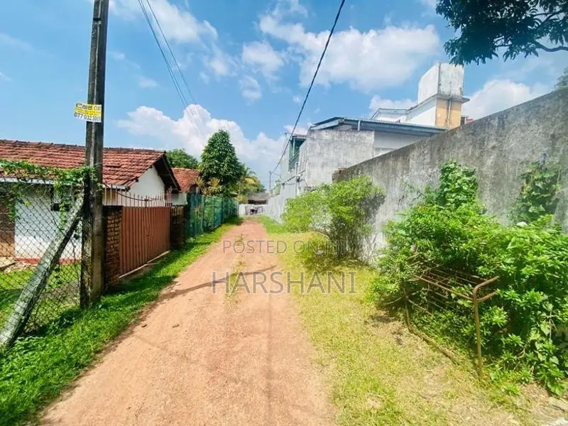14P Superb Land Close to Hokandara Junction